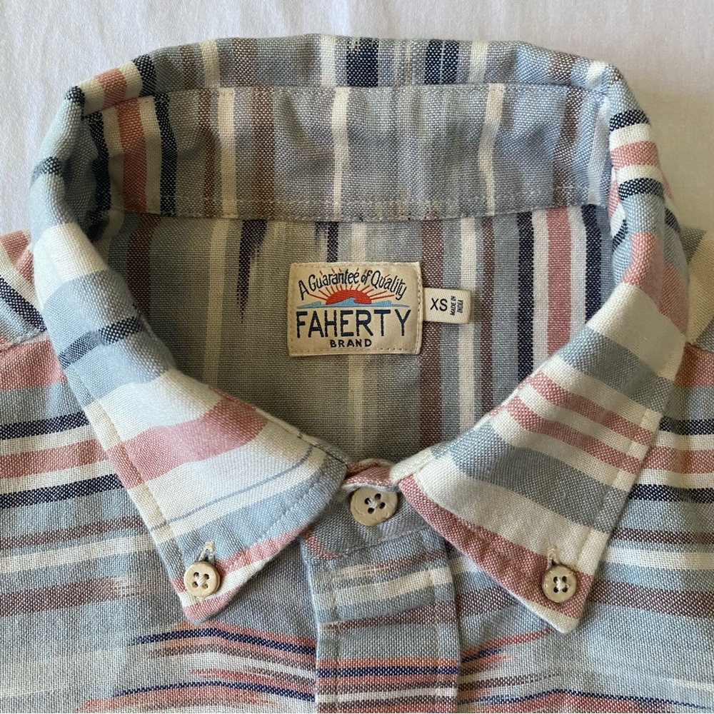 Faherty men’s organic cotton Southwestern short sleeve shirt, XS - Picture 4 of 10